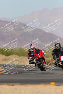 media/Nov-06-2023-Moto Forza (Mon) [[ce023d0744]]/3-Intermediate Group/Session 3 (Turn 5)/
